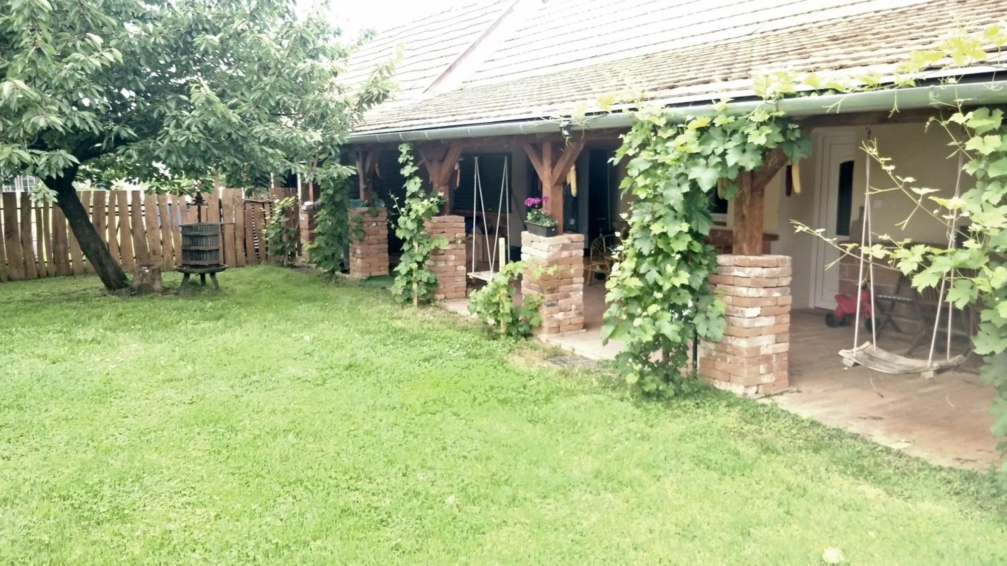 Öregház vendégház Lakhegy Exterior foto